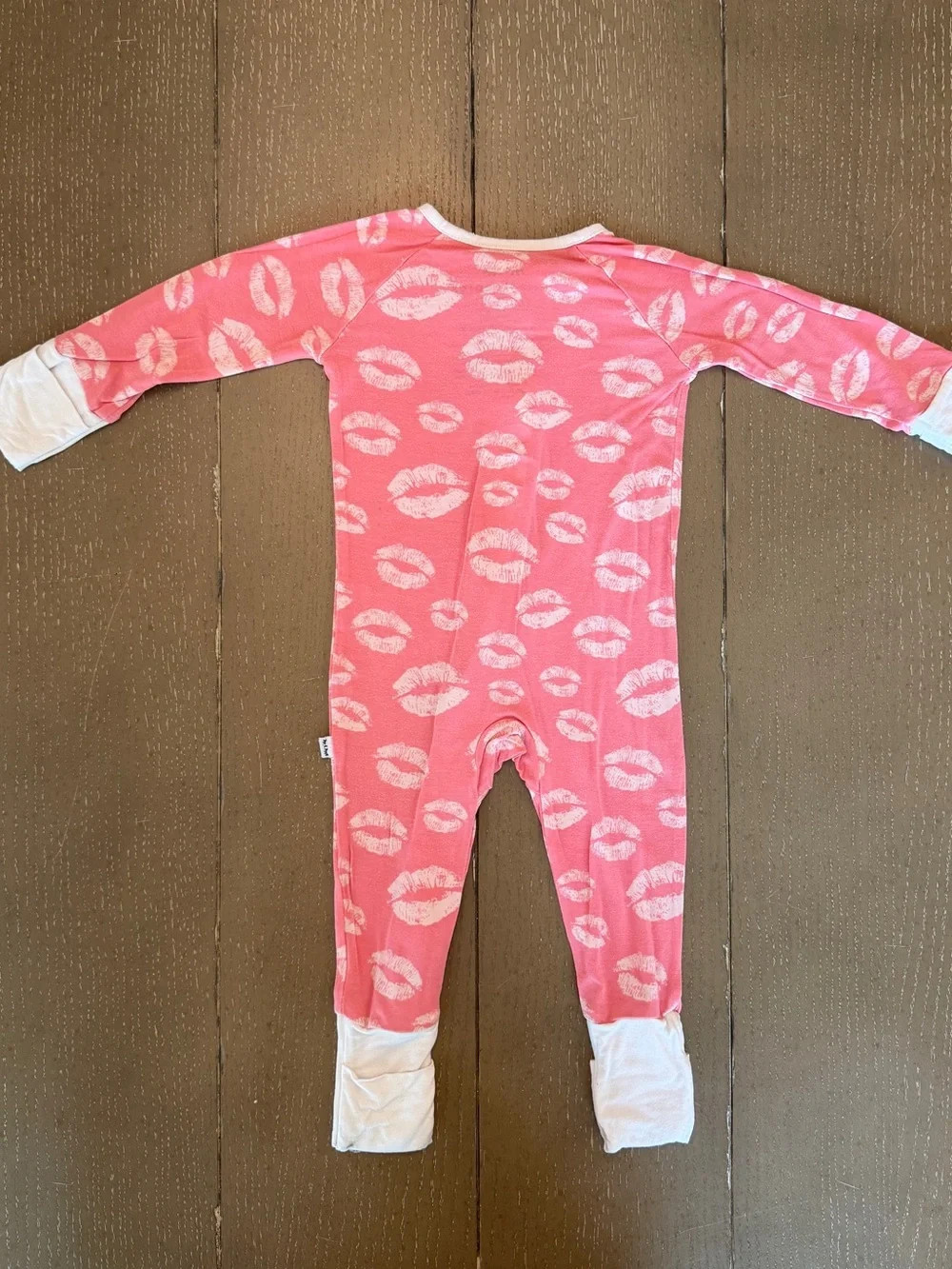 Little Sleepies Pink Long-Sleeve Bamboo Footie Sleeper/Kisses Onesie • Size 0-3M
